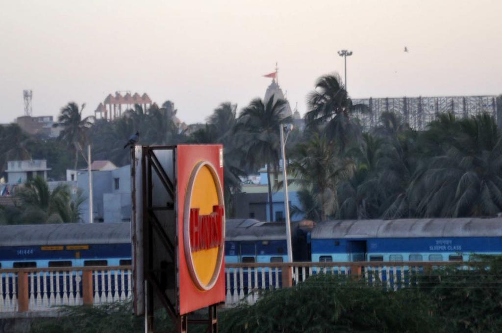 Hotel Sun Plaza Somnath Luaran gambar